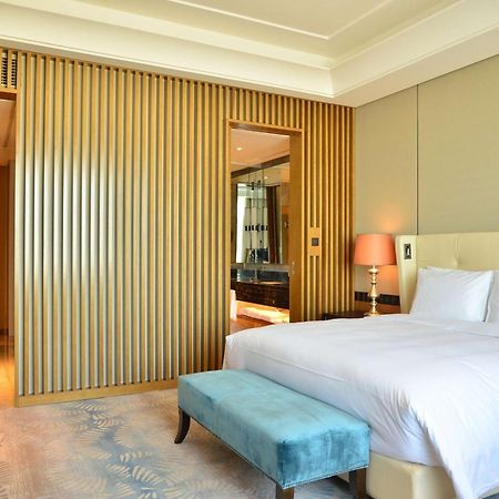 Hilton אורומקי מראה חיצוני תמונה
