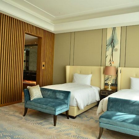 Hilton אורומקי מראה חיצוני תמונה