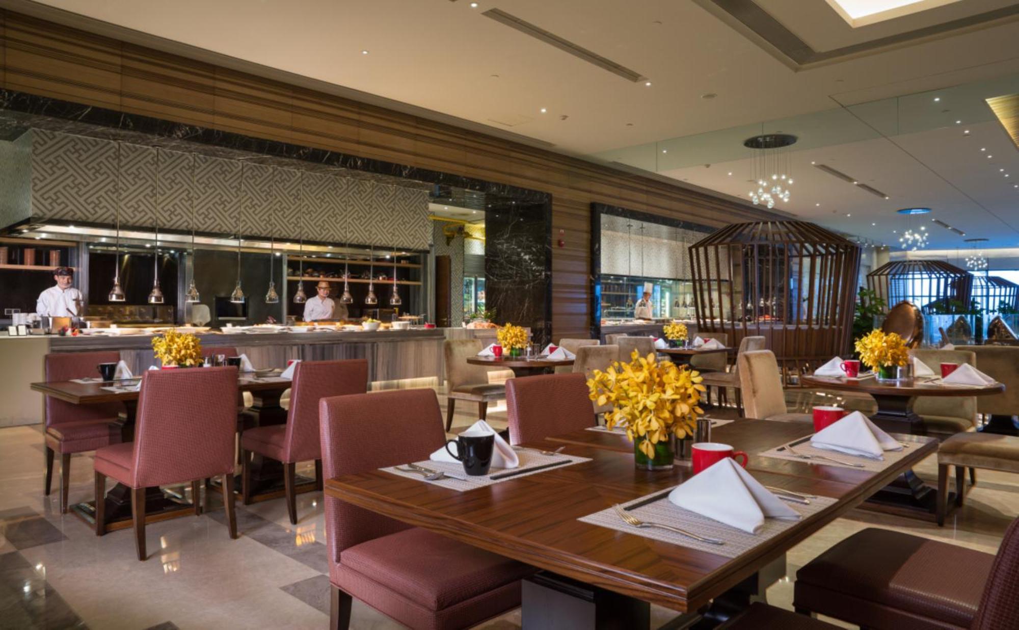 Hilton אורומקי מראה חיצוני תמונה
