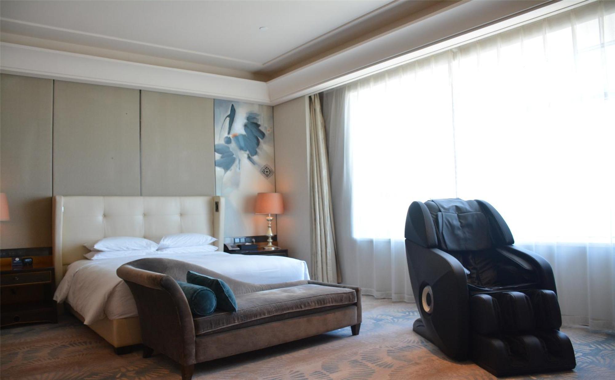 Hilton אורומקי מראה חיצוני תמונה