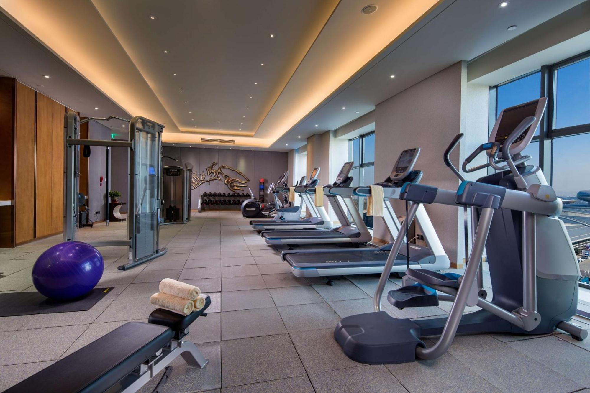 Hilton אורומקי מראה חיצוני תמונה